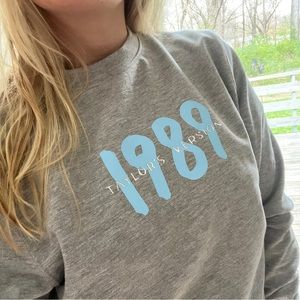 1989 Crewneck